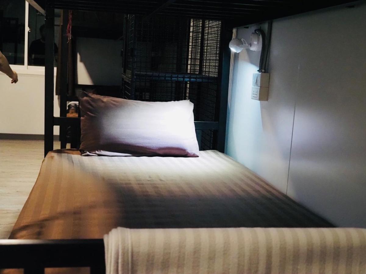 Wild Ones Hostel Bangkok Luaran gambar