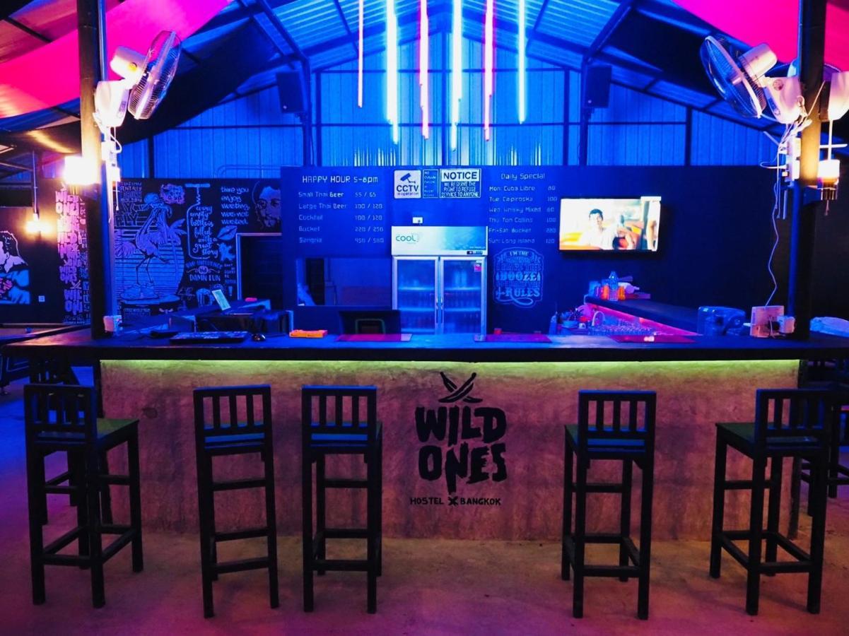 Wild Ones Hostel Bangkok Luaran gambar