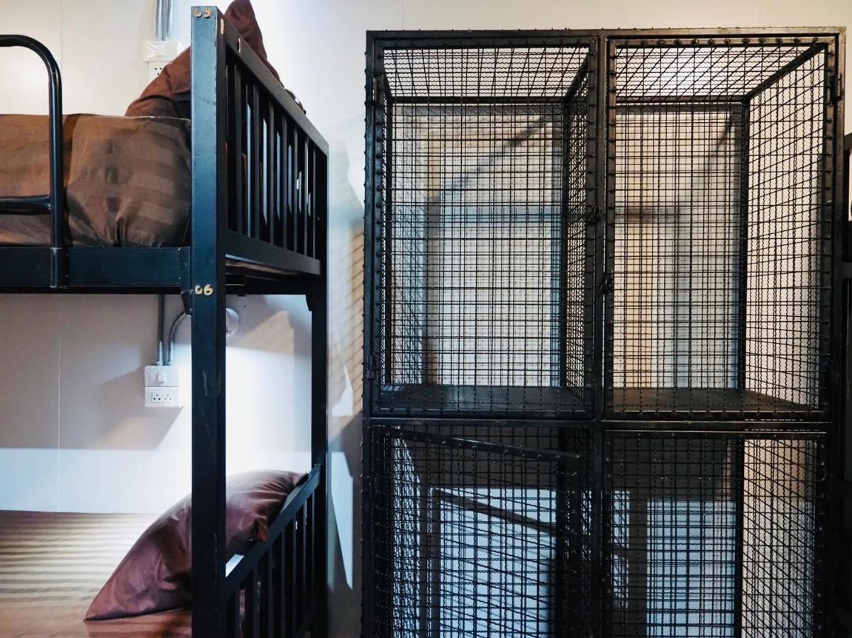 Wild Ones Hostel Bangkok Luaran gambar