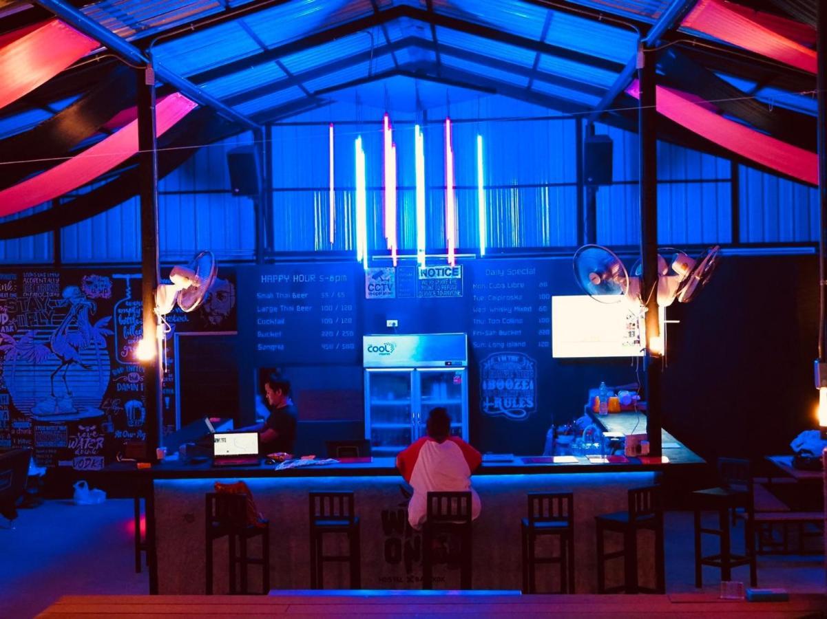 Wild Ones Hostel Bangkok Luaran gambar