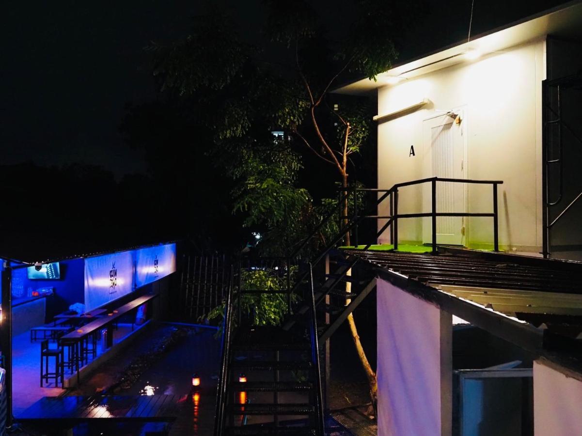 Wild Ones Hostel Bangkok Luaran gambar