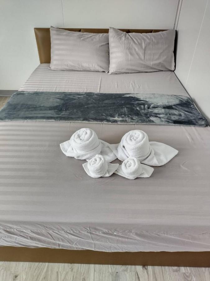 Wild Ones Hostel Bangkok Luaran gambar